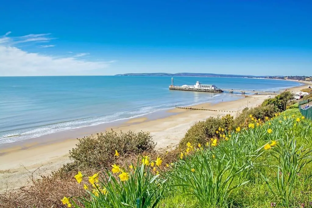 Bournecoast Stylish Flat With Balconies - Fm9625 Apartment Bournemouth