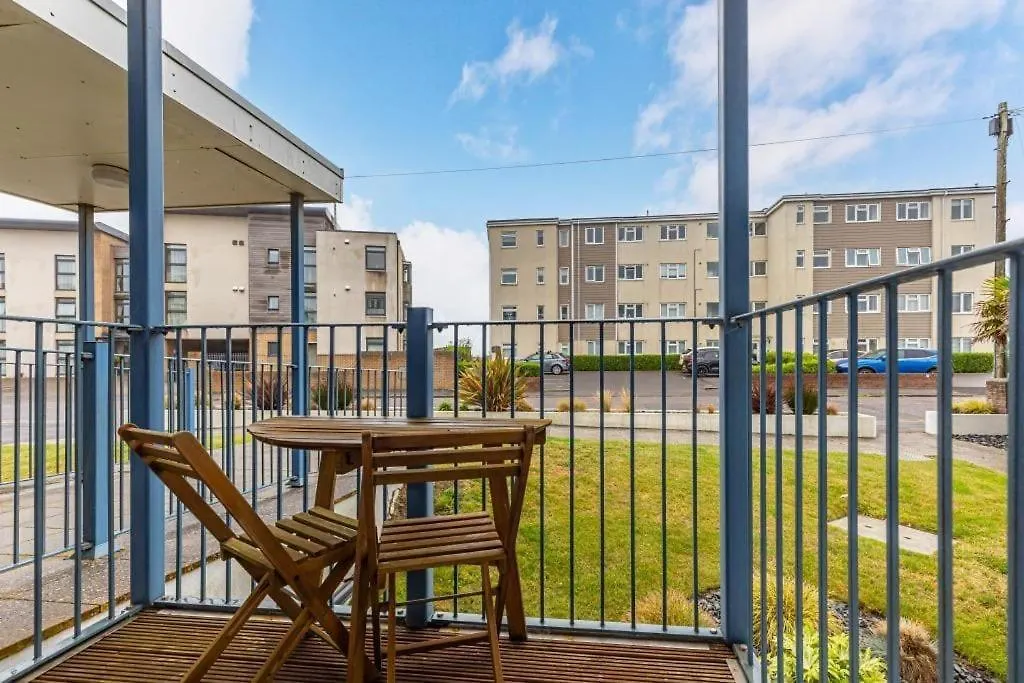 Bournecoast Stylish Flat With Balconies - Fm9625 Apartment Bournemouth 0*,