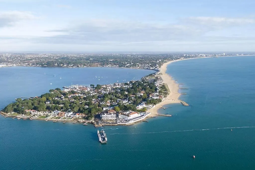 Bournecoast Stylish Flat With Balconies - Fm9625 Apartment Bournemouth United Kingdom