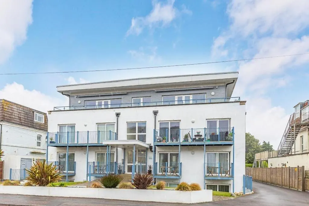 Bournecoast Stylish Flat With Balconies - Fm9625 Apartment Bournemouth